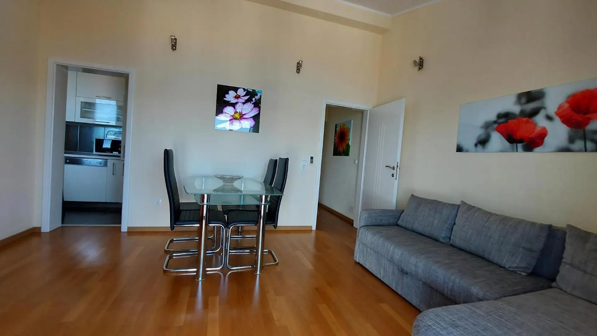Villa Jelica, Helle Ferienwohnung Mit Sonnenbalkon Trogir Apartment
