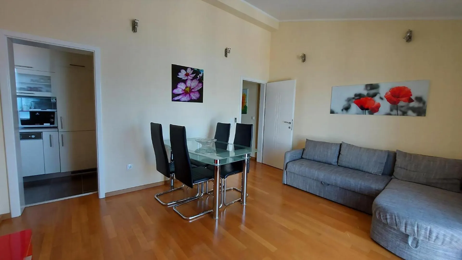 Apartment Villa Jelica, Helle Ferienwohnung Mit Sonnenbalkon Trogir