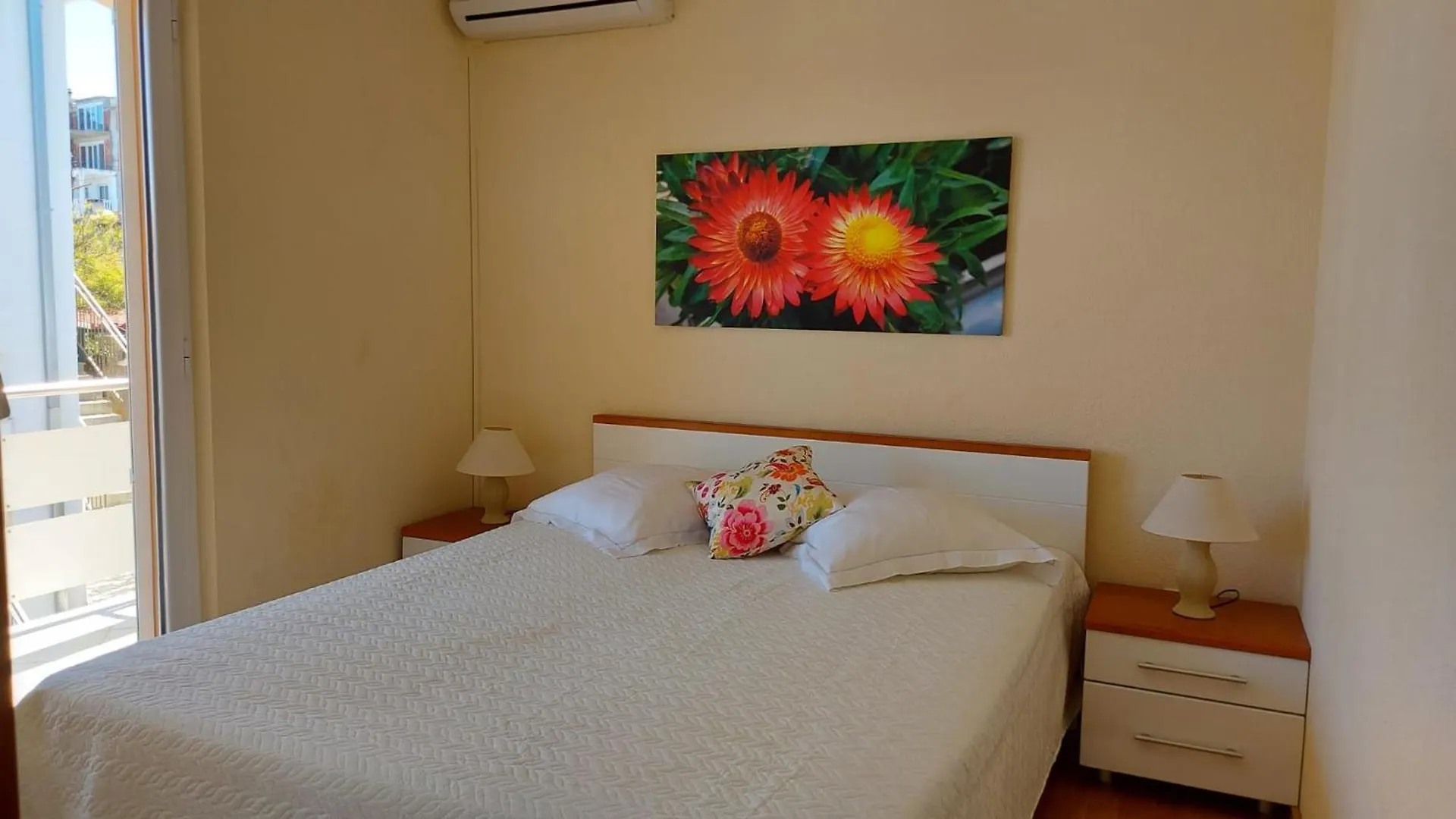 Villa Jelica, Helle Ferienwohnung Mit Sonnenbalkon Trogir