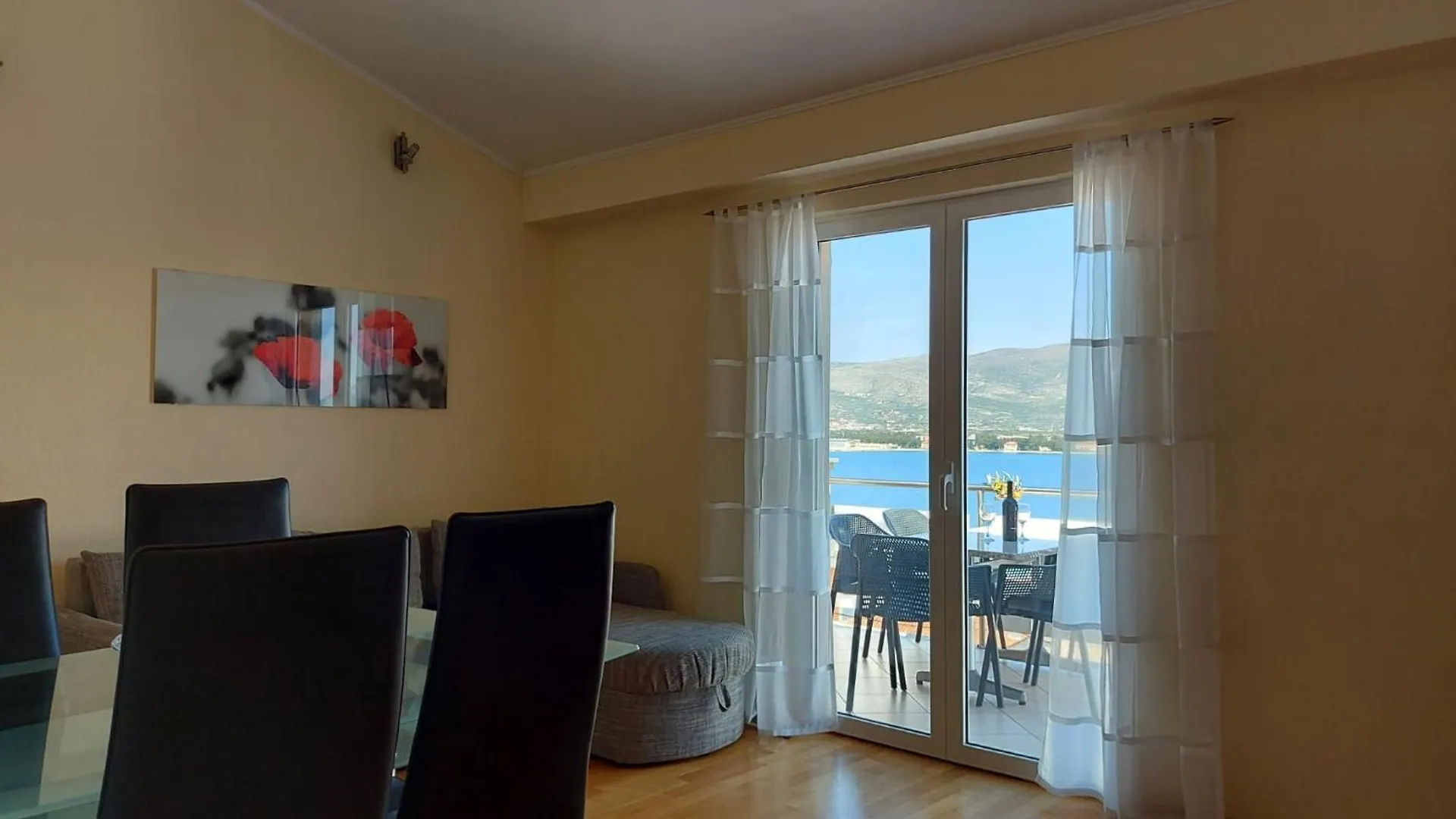 Appartamento Villa Jelica, Helle Ferienwohnung Mit Sonnenbalkon Traù